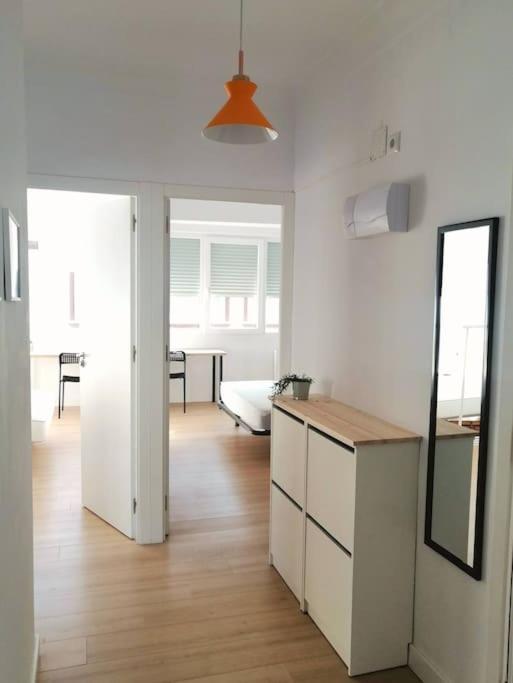 Apartamento Vibescoruna: Espacioso Apartamento A Pie De Playa A Coruña Exterior foto