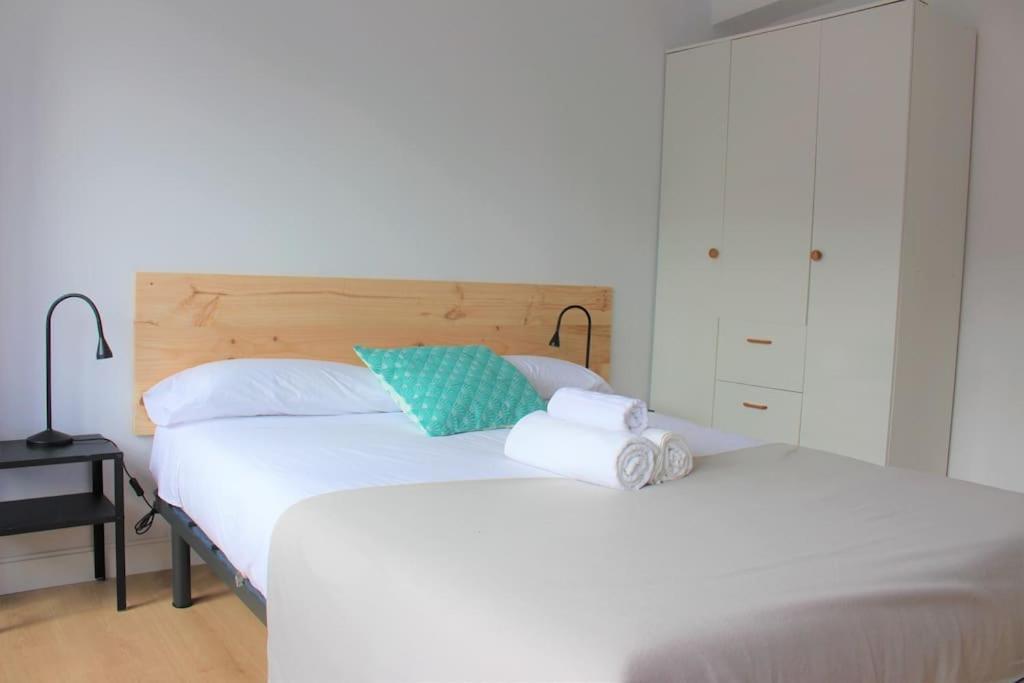 Apartamento Vibescoruna: Espacioso Apartamento A Pie De Playa A Coruña Exterior foto